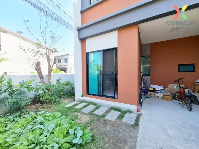 FOR SALE detached house , Siri Place Navanakorn , wide frontage , 2