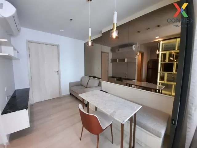 FOR RENT condo , Life One Wireless , high floor , BTS-Phloen Chit 1