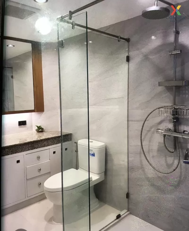 FOR RENT condo , RHYTHM Sukhumvit 44/1 , high floor , BTS-Phra Kh