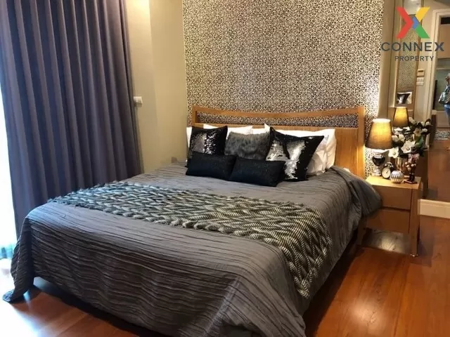 FOR RENT condo , Bright Sukhumvit 24 , high floor , BTS-Phrom Pho 3