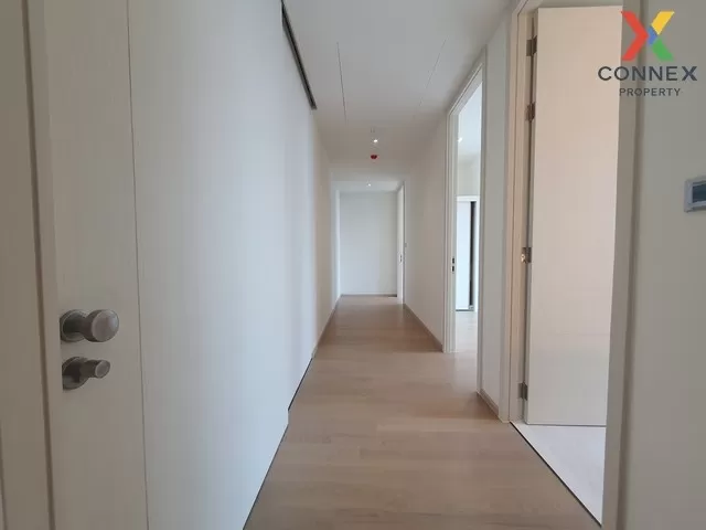 FOR RENT condo , The Strand Thonglor , high floor , BTS-Thong Lo 