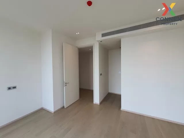 FOR RENT condo , The Strand Thonglor , high floor , BTS-Thong Lo 