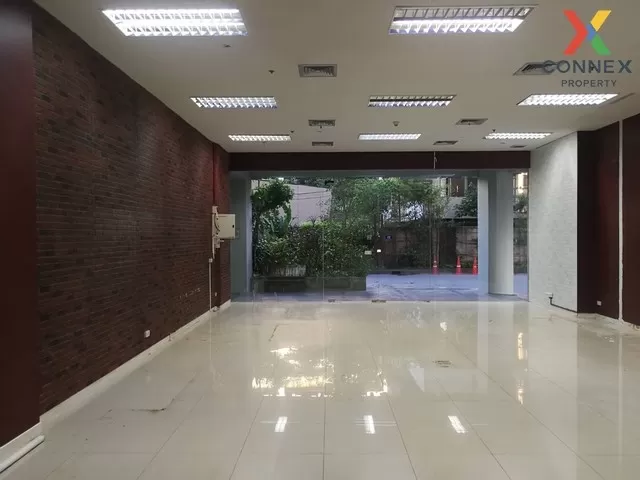 Commercial building, Circle Condominium, Phetchaburi, Ratchathewi Commercial building, Circle Condominium, Phetchaburi, Ratchathewi