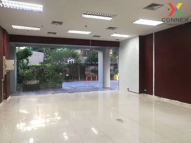 Commercial building, Circle Condominium, Phetchaburi, Ratchathewi Commercial building, Circle Condominium, Phetchaburi, Ratchathewi 3