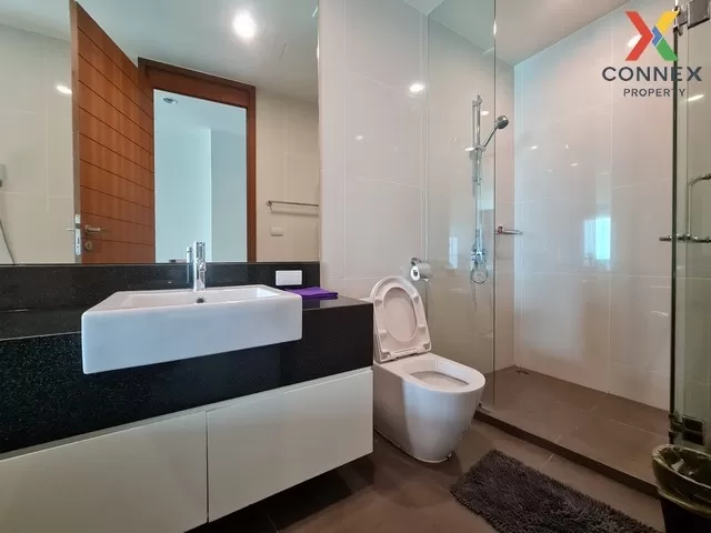 FOR RENT condo , Movenpick Residence , high floor , BTS-Ratchathe