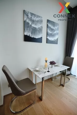 FOR RENT condo , Saladaeng One , high floor , BTS-Sala Daeng , Si