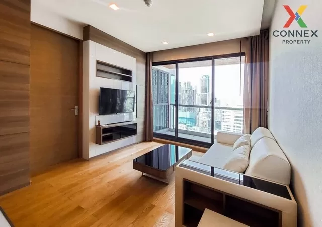 FOR RENT condo , The Address Sathorn , high floor , BTS-Saint Lou 2
