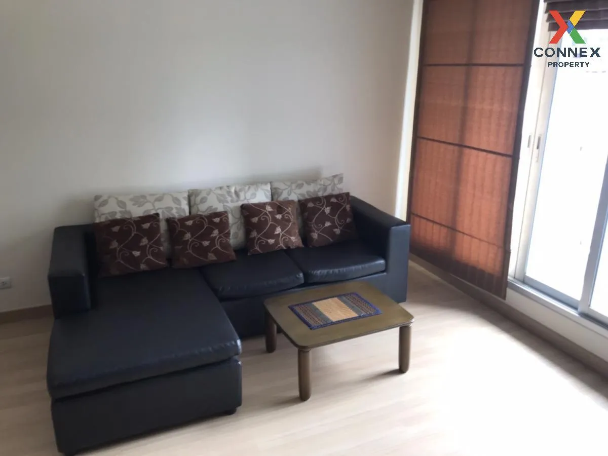 เช่าคอนโด ไลฟ์ แอท สาทร 10 ห้องมุม BTS-ช่องนนทรี สีลม เขต บางรัก  2