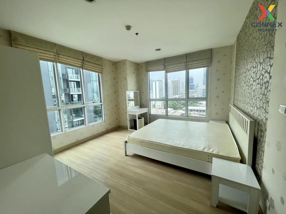 เช่าคอนโด ไลฟ์ แอท สาทร 10 ห้องมุม BTS-ช่องนนทรี สีลม เขต บางรัก 