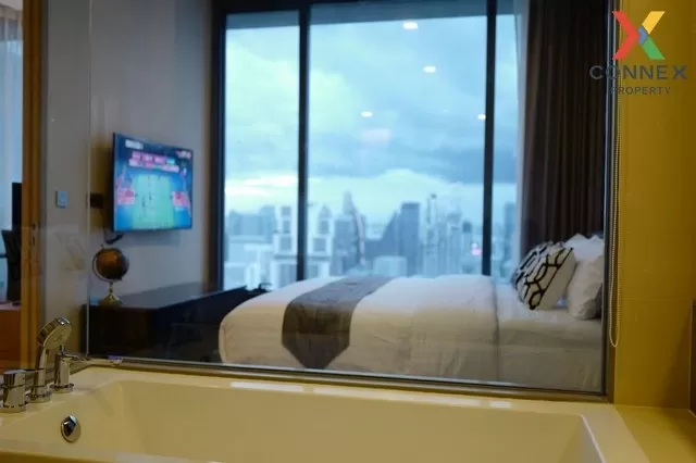 FOR RENT condo , The Esse Asoke , high floor , BTS-Asok , Khlong 