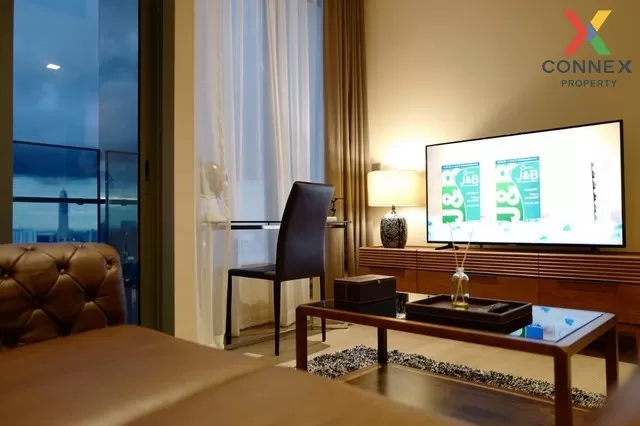 FOR RENT condo , The Esse Asoke , high floor , BTS-Asok , Khlong 