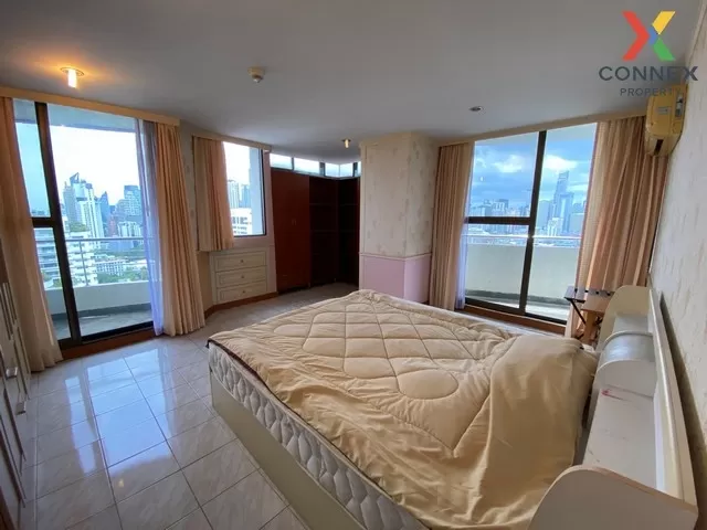 FOR SALE condo , Supalai Place Sukhumvit 39 , high floor , BTS-Ph