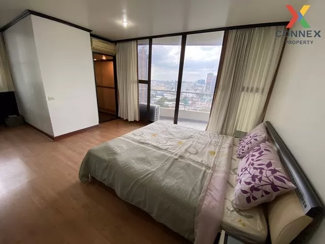 FOR SALE condo , Supalai Place Sukhumvit 39 , high floor , BTS-Ph