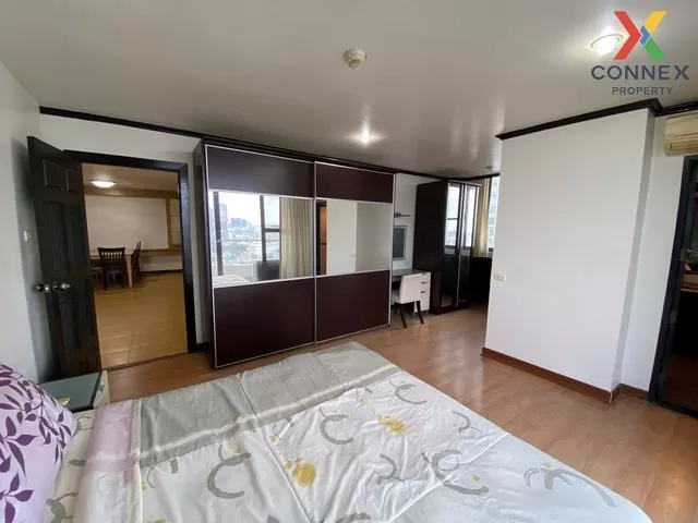 FOR SALE condo , Supalai Place Sukhumvit 39 , high floor , BTS-Ph