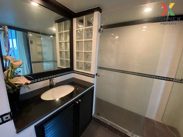 FOR SALE condo , Supalai Place Sukhumvit 39 , high floor , BTS-Ph