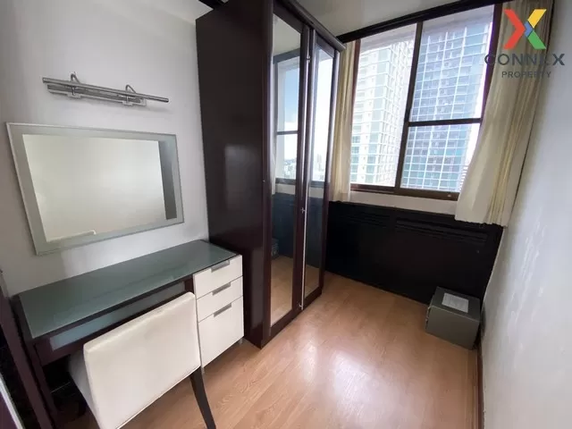 FOR SALE condo , Supalai Place Sukhumvit 39 , high floor , BTS-Ph