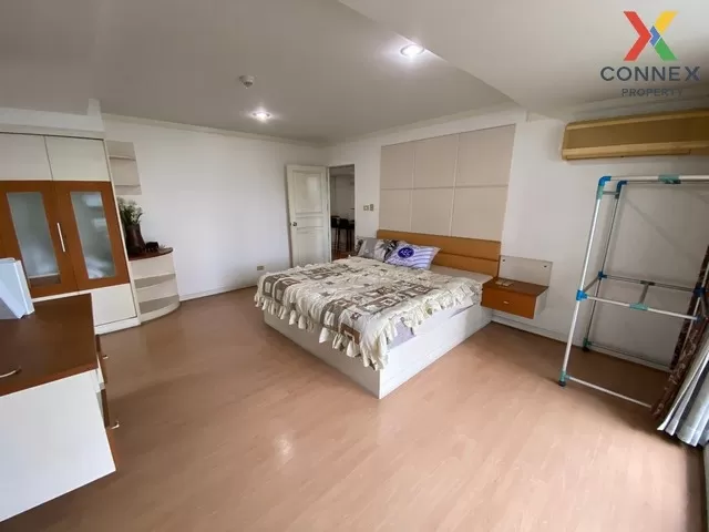 FOR SALE condo , Supalai Place Sukhumvit 39 , high floor , BTS-Ph