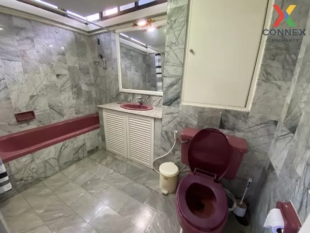 FOR SALE condo , Supalai Place Sukhumvit 39 , high floor , BTS-Ph