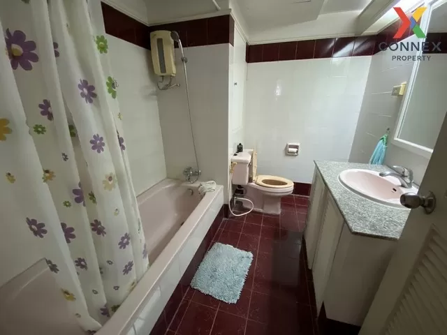 FOR SALE condo , Supalai Place Sukhumvit 39 , high floor , BTS-Ph