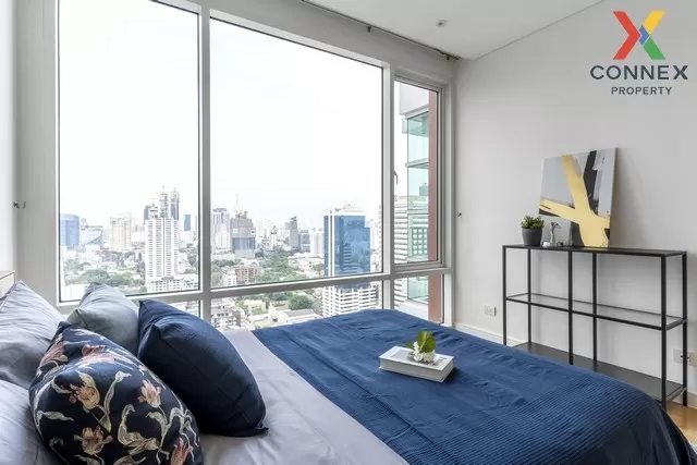 FOR RENT condo , Fullerton Sukhumvit , high floor , BTS-Ekkamai ,
