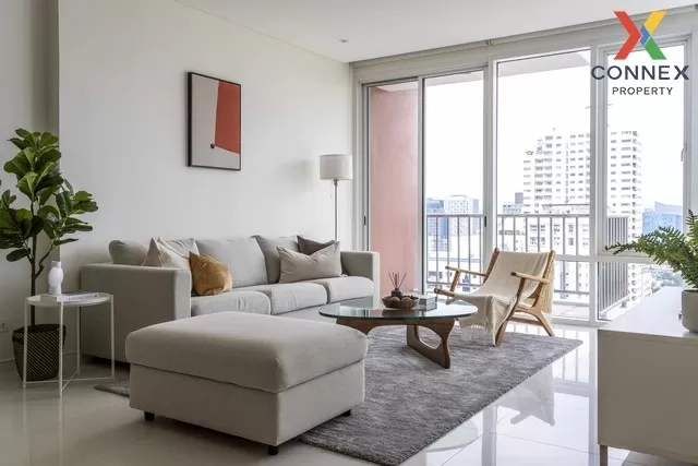 FOR RENT condo , Fullerton Sukhumvit , high floor , BTS-Ekkamai , 1