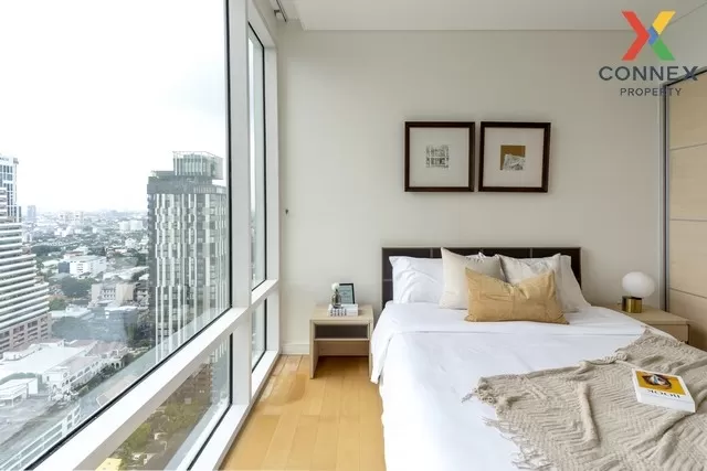 FOR RENT condo , Fullerton Sukhumvit , high floor , BTS-Ekkamai ,