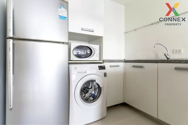 FOR RENT condo , Fullerton Sukhumvit , high floor , BTS-Ekkamai ,