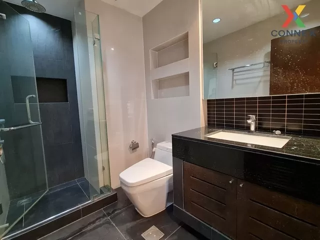 FOR RENT condo , Sathorn Garden , high floor , MRT-Lumphini , Thu