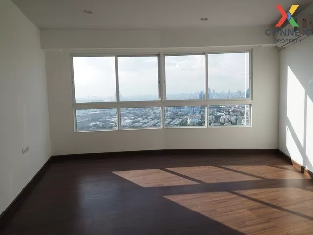 FOR RENT condo , Supalai Prima Riva , corner unit , BTS-Chong Non
