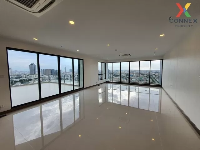 FOR RENT condo , Supalai Premier Charoen Nakhon , corner unit , B 1