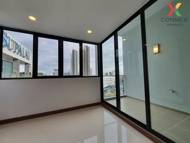 FOR RENT condo , Supalai Premier Charoen Nakhon , corner unit , B