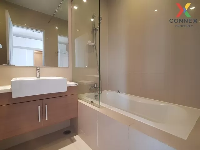 FOR RENT condo , Noble Refine Sukhumvit 26 , corner unit , BTS-Ph FOR RENT condo , Noble Refine Sukhumvit 26 , corner unit , BTS-Ph