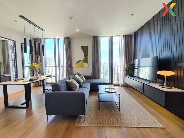 FOR RENT condo , Noble BE 33 , corner unit , BTS-Phrom Phong , Kh 2