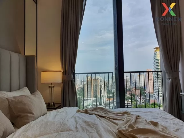 FOR RENT condo , Noble BE 33 , corner unit , BTS-Phrom Phong , Kh