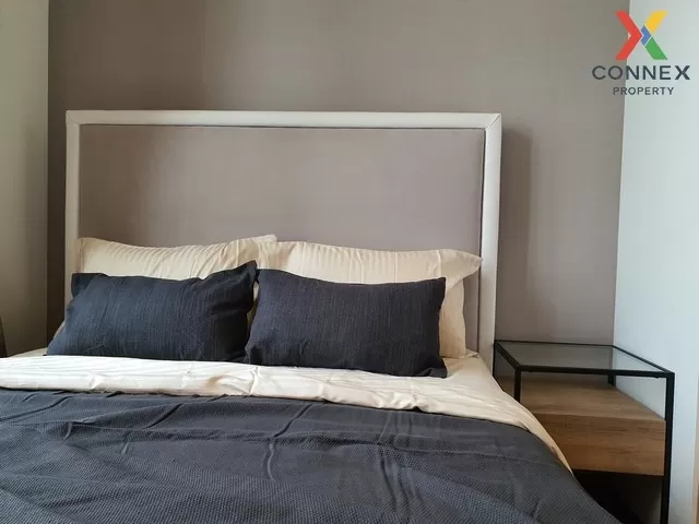 FOR RENT condo , Noble BE 33 , corner unit , BTS-Phrom Phong , Kh