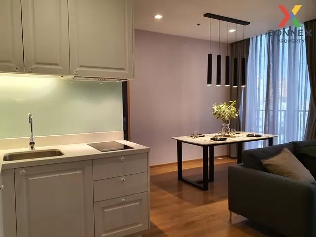 FOR RENT condo , Noble BE 33 , corner unit , BTS-Phrom Phong , Kh