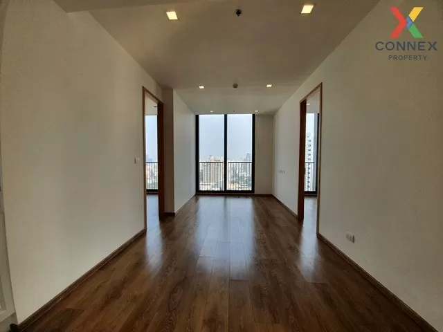 FOR RENT condo , Noble BE 33 , corner unit , BTS-Phrom Phong , Kh 2