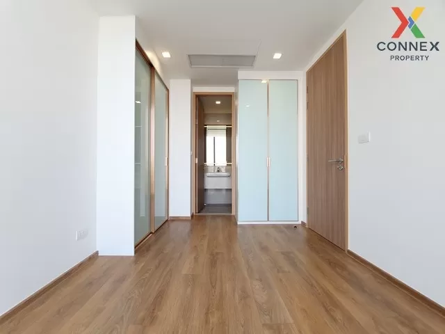 FOR RENT condo , Noble BE 33 , corner unit , BTS-Phrom Phong , Kh 4