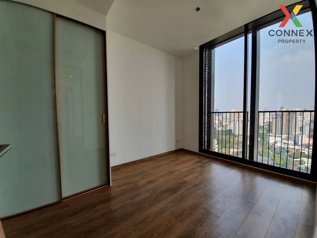 FOR RENT condo , Noble BE 33 , corner unit , BTS-Phrom Phong , Kh