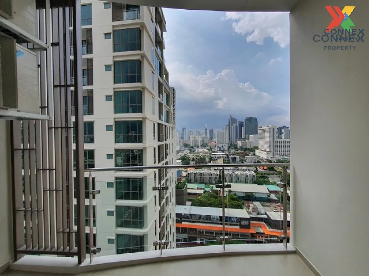 FOR RENT condo , Supalai Oriental Sukhumvit 39 , corner unit , MR