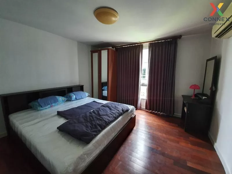 FOR SALE condo , Sathorn Plus by the Garden , corner unit , MRT-K 2