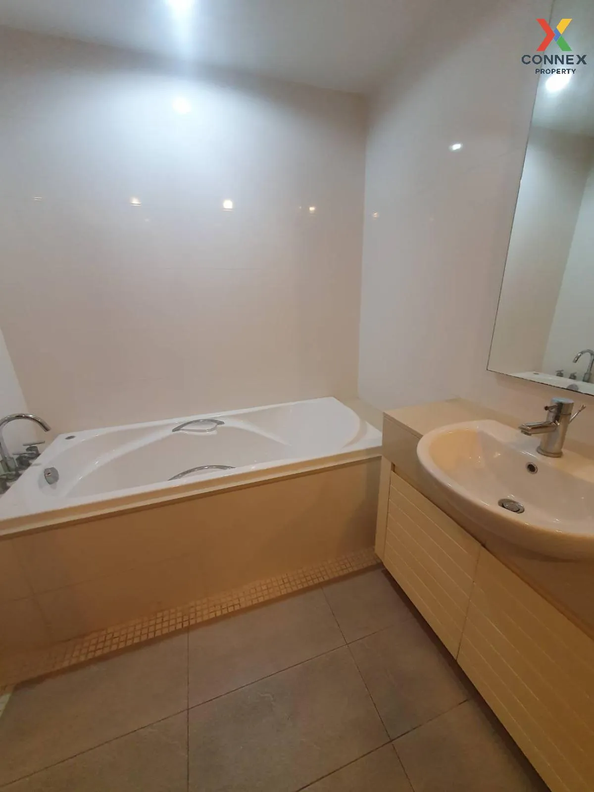 เช่า คอนโด  Siri Residence Sukhumvit 24 BTS-พร้อมพงษ์ สุขุมวิท คล