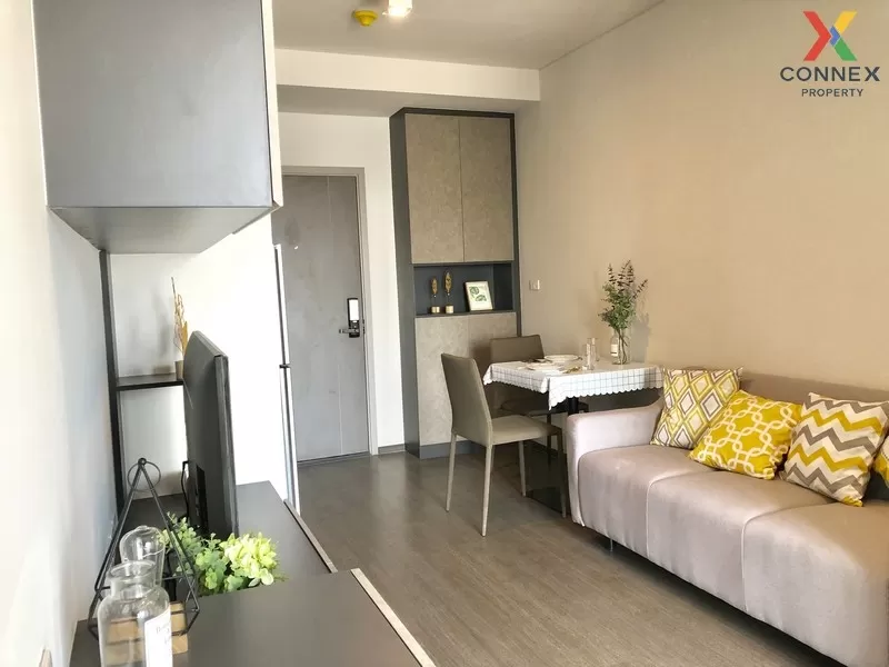 FOR RENT condo , Ideo Phahol Chatujak , high floor , BTS-Saphan K 2