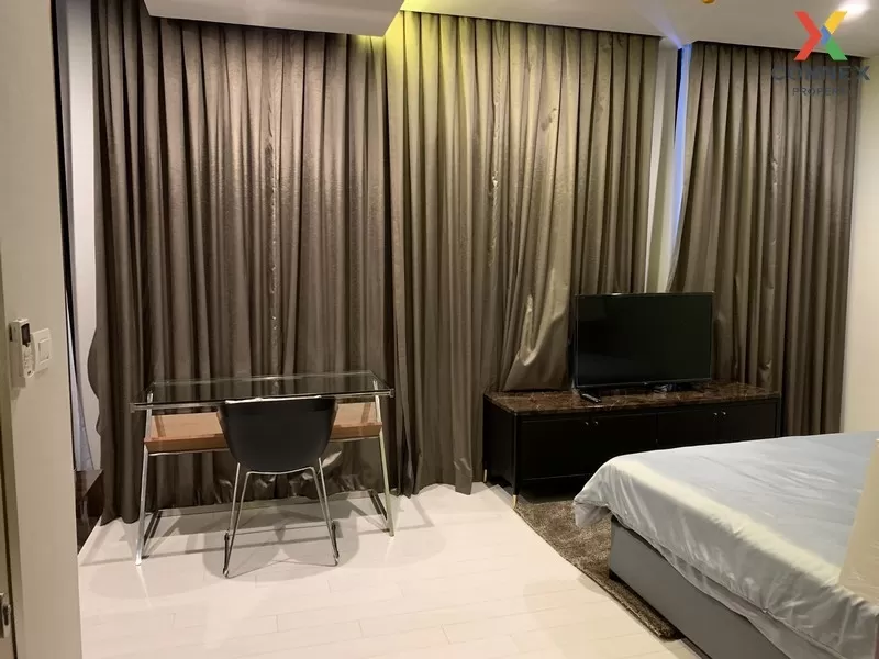 FOR RENT condo , Noble Ploenchit , high floor , BTS-Phloen Chit ,