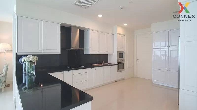 FOR SALE condo , Royce Private Residence , high floor , BTS-Phrom