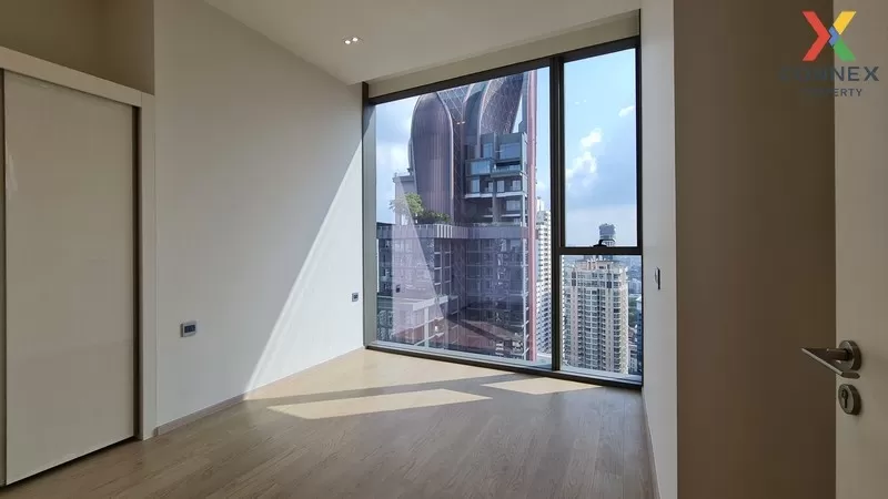 FOR SALE condo , The Strand Thonglor , high floor , BTS-Thong Lo 