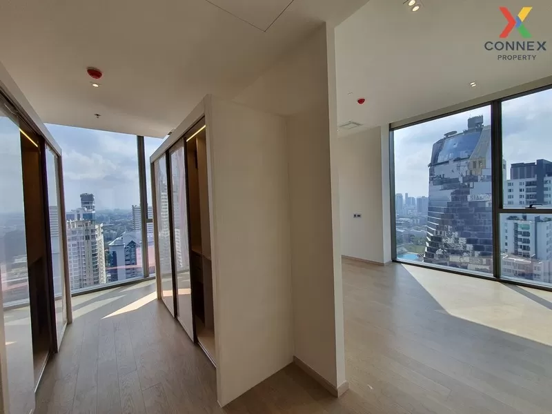 FOR SALE condo , The Strand Thonglor , high floor , BTS-Thong Lo 