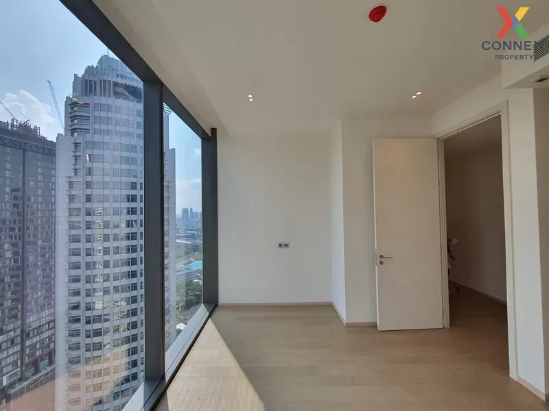 FOR SALE condo , The Strand Thonglor , high floor , BTS-Thong Lo 