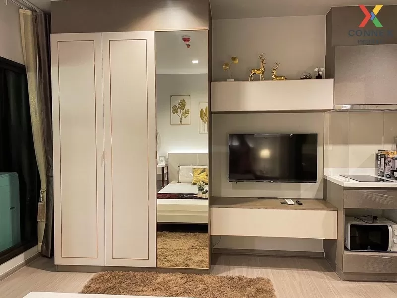 FOR RENT condo , Life Asoke-Rama 9 , corner unit , MRT-Phra Ram 9 1