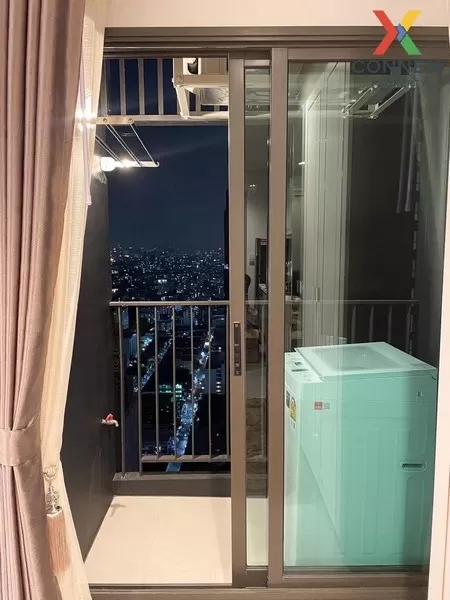 FOR RENT condo , Life Asoke-Rama 9 , corner unit , MRT-Phra Ram 9 3